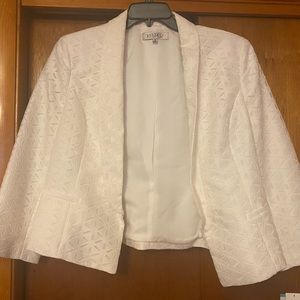 Kasper Cropped Blazer with 3/4 sleeves